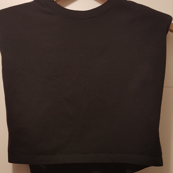 Aritzia Babaton Padded Shoulder Crop Top - Picture 3 of 3